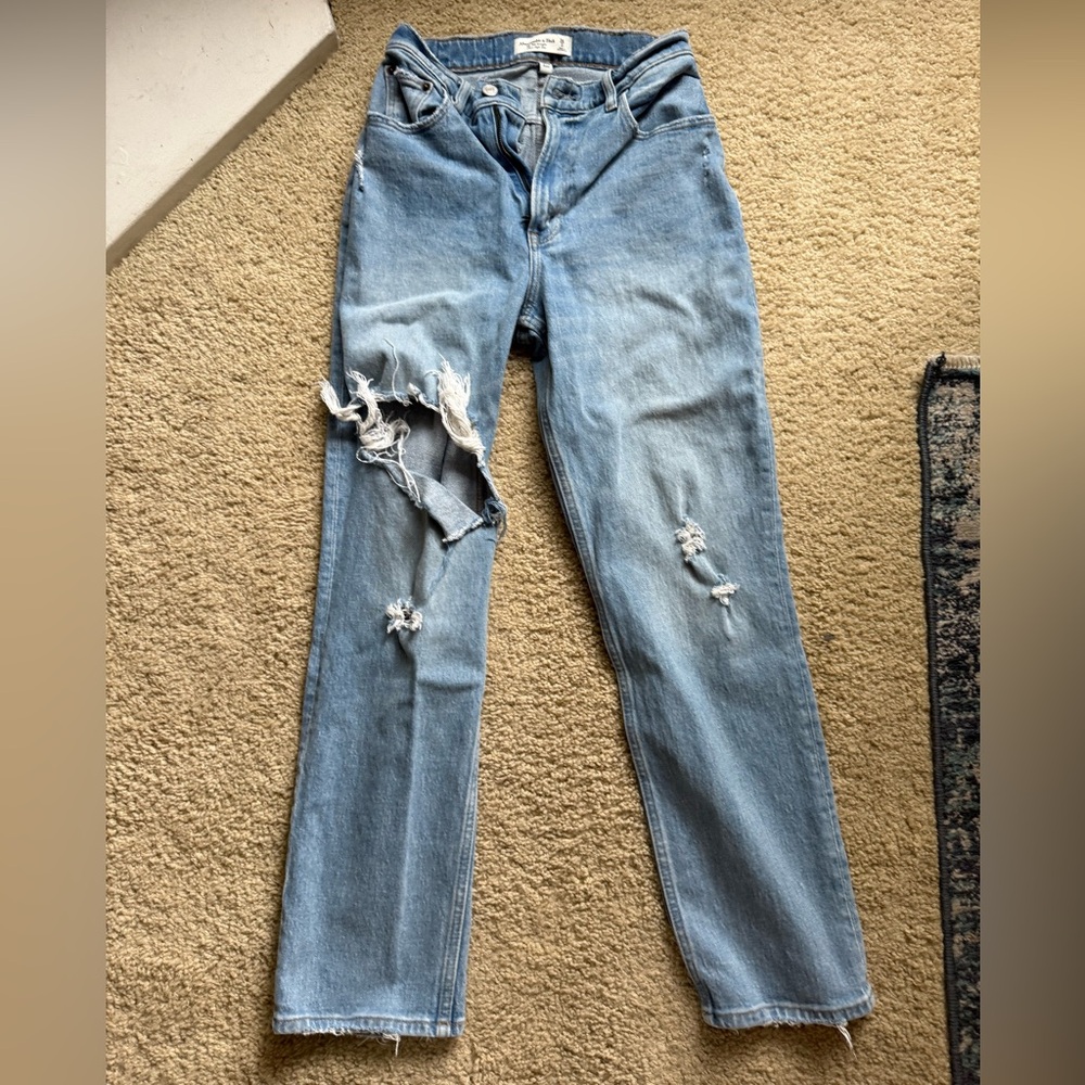 Abercrombie and Fitch 90s Straight Ultra High Rise Curve Love